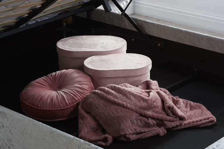 Crushed velvet store pink ottoman